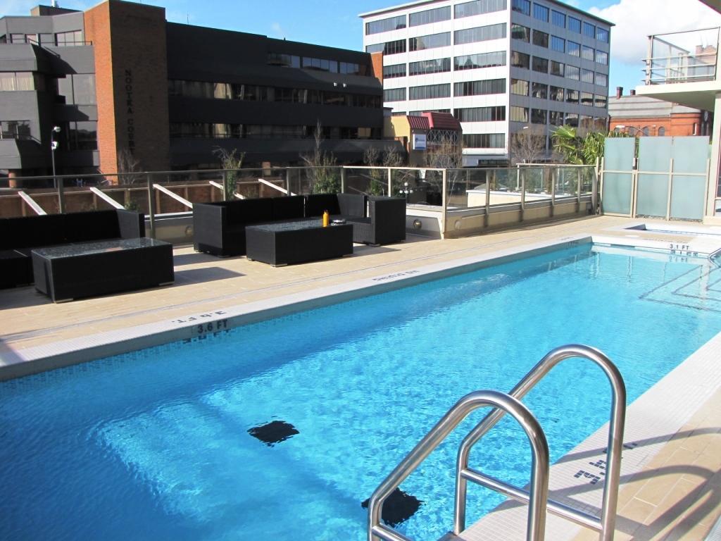 11Th Heaven Apartment Victoria Bagian luar foto