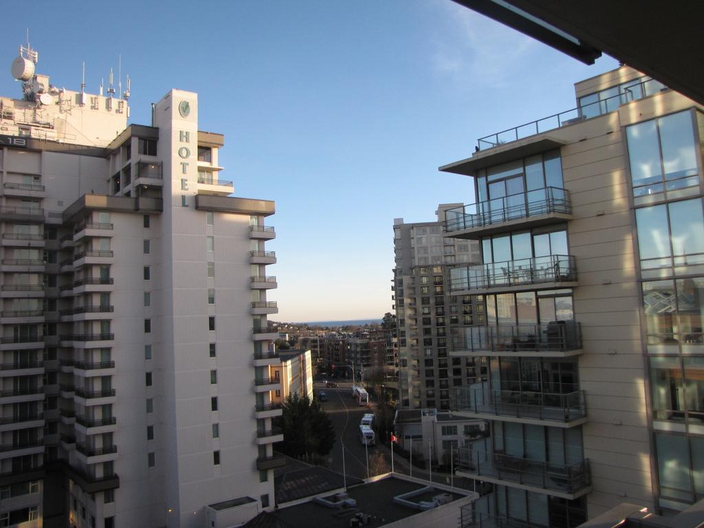 11Th Heaven Apartment Victoria Bagian luar foto